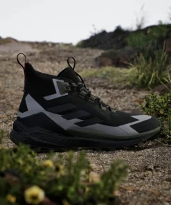 Sale Adidas Men's Terrex Free Hiker 2 Gore-Tex Core Black/Carbon/Olistr Cblack/Carbon/Olistr