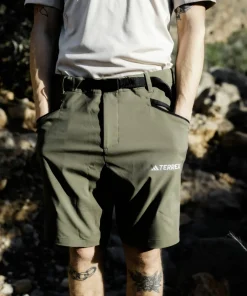 Outlet Adidas Men's Terrex Xperior Mid Shorts Olive Strata