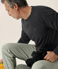 Clearance Arc'teryx Men's Cormac Crew Neck LS Black
