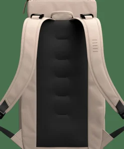 Outlet Db Hugger Backpack 25L Fogbow Beige