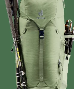 Discount Deuter Men's Trail 24L Grove-Ivy