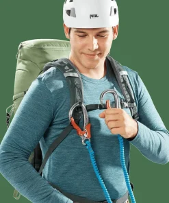 Discount Deuter Men's Trail 24L Grove-Ivy