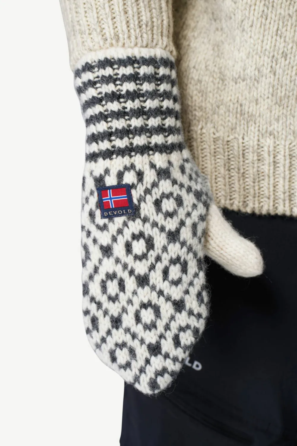 Online Devold Svalbard Wool Mitten Offwhite/Anthracite