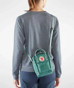 New Fjällräven Kånken Sling Blackberry
