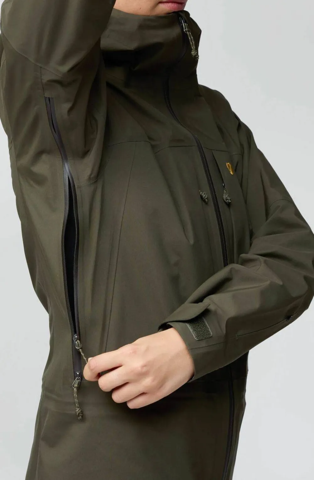 New Fjällräven Women's Bergtagen GORE-TEX Touring Jacket Black