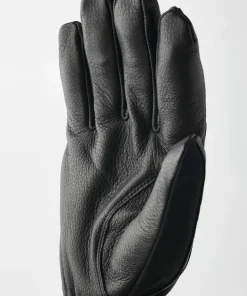 Best Hestra Gneis Black