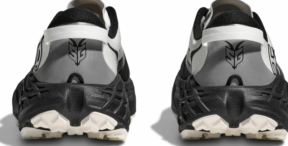 New Hoka Women's Speedgoat 7 Black/White