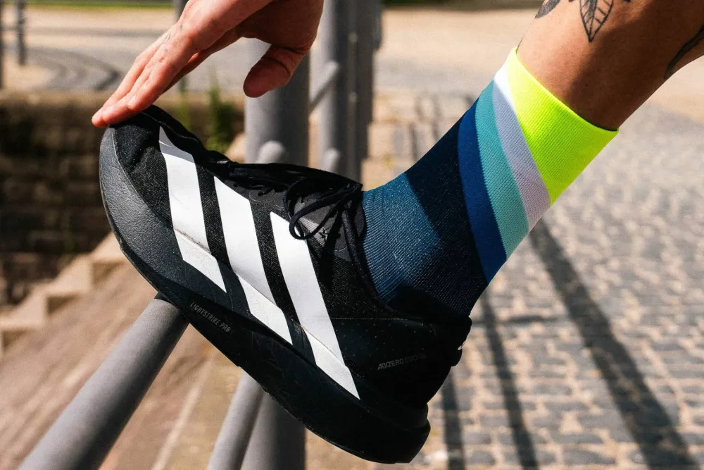 Online Incylence Running Grades High Navy Canary