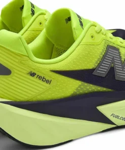 Outlet New Balance Men's FuelCell Rebel V5 Alkaline Green / Boysenberry / Dark Silver Metallic