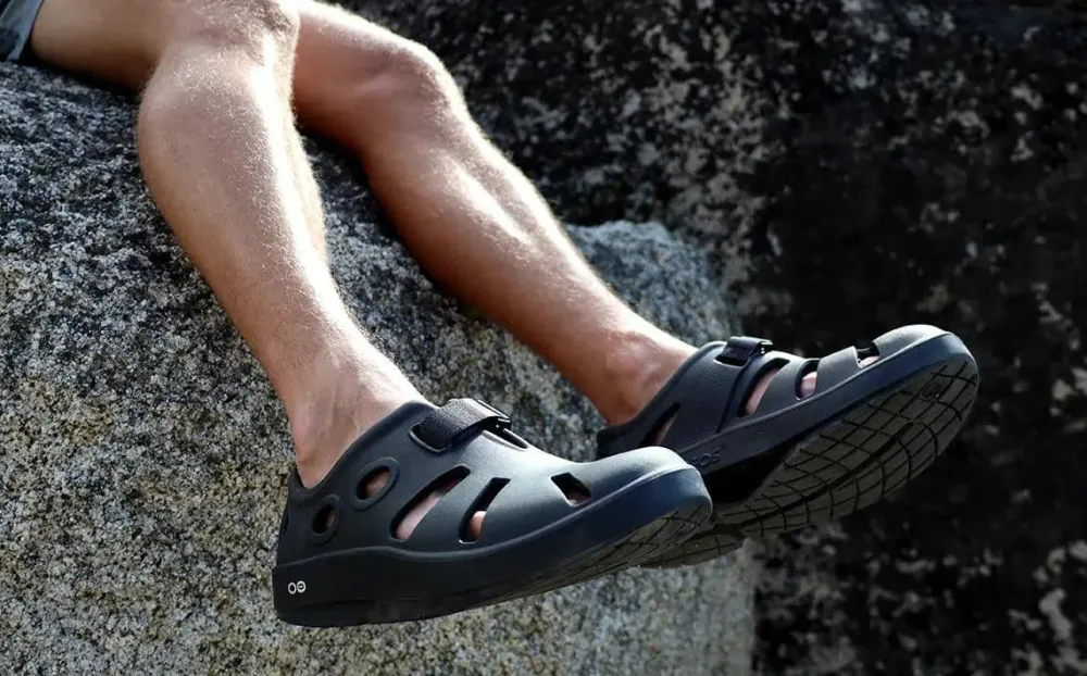 Online OOFOS Unisex Oocandoo Black