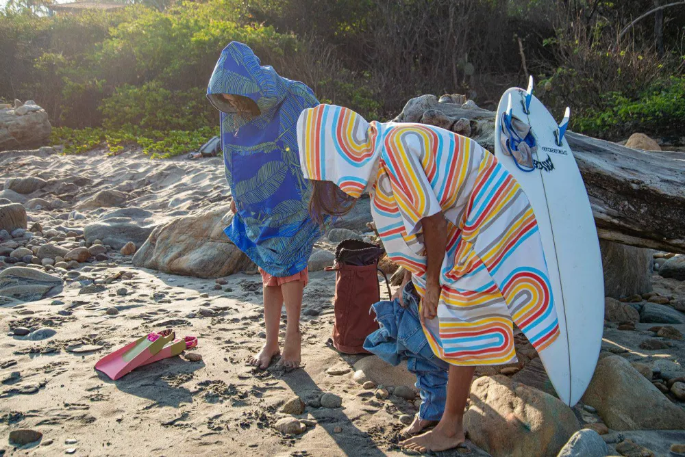 New Packtowl Changing Poncho Retro Curve