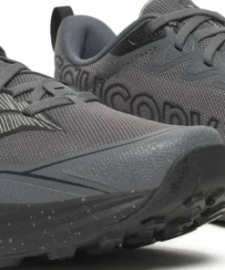 Outlet Saucony Women's Peregrine 16 Black/Carbon