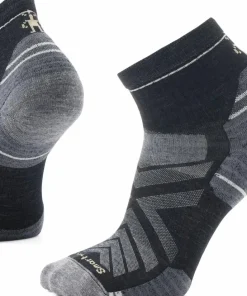 Clearance Smartwool Hike Targeted Cushion Ankle Socks Black
