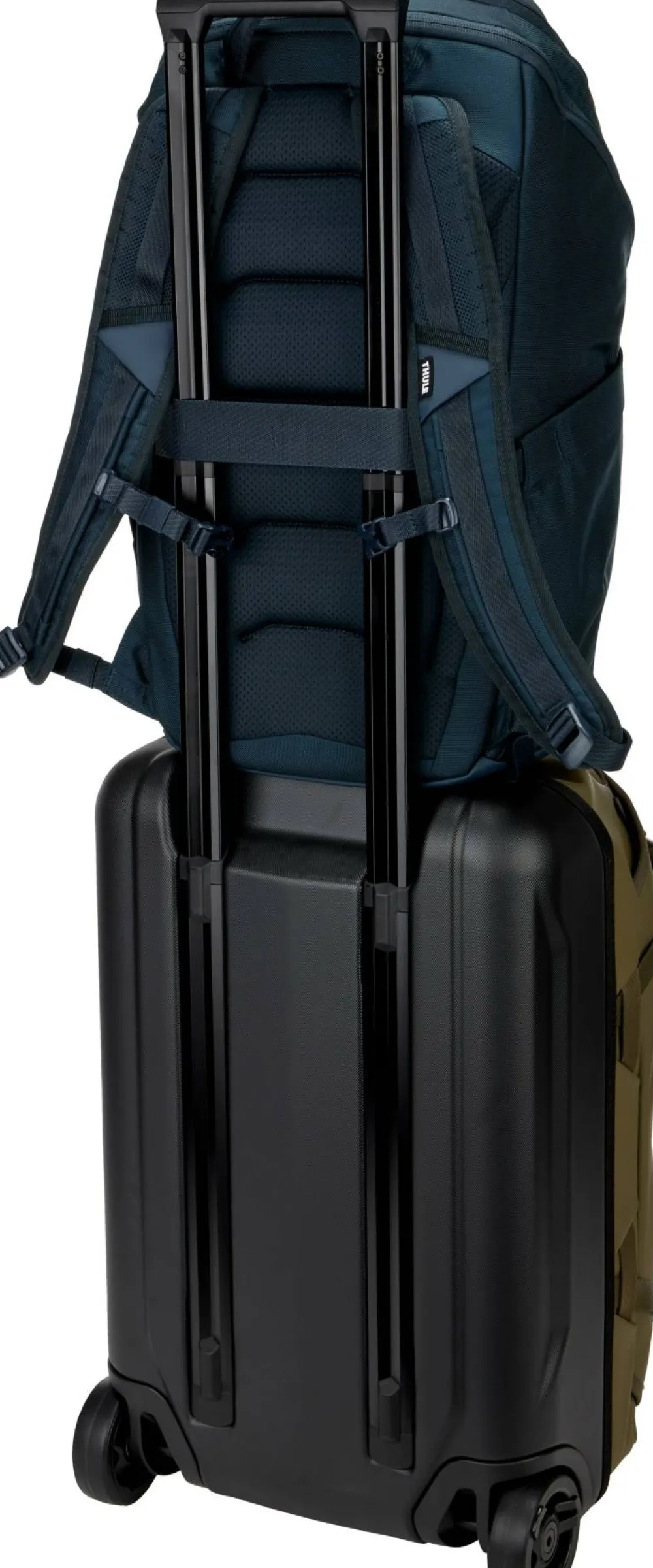 Hot Thule Chasm Recycled Backpack 26L Dark Blue