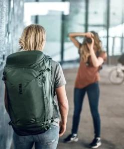 Best Thule Landmark Travel Pack 40L Hazy Green