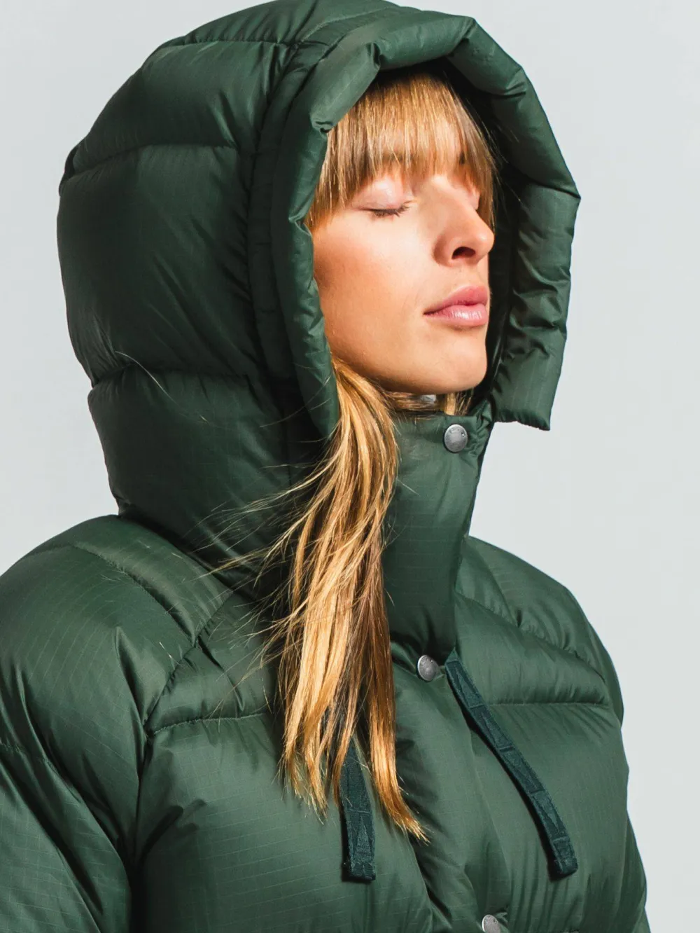 Sale Varg Women's Tvärå Down Jacket Ivy Green